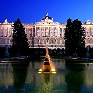 cheap flights to madrid,easyjet,budget tickets to spain,spain,madrid,madrid low cost,Ryan air,travel,vacation in madrid