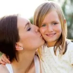 download beautiful Mother's Day messages, share new Mother's Day phrases
